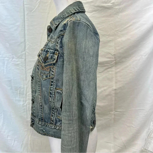 Jimmy’z vintage Y2K/90’s fitted and distressed denim jacket. - Picture 4 of 8